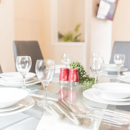 *King Bed* Luxury City Centre House Barrow-in-Furness Buitenkant foto